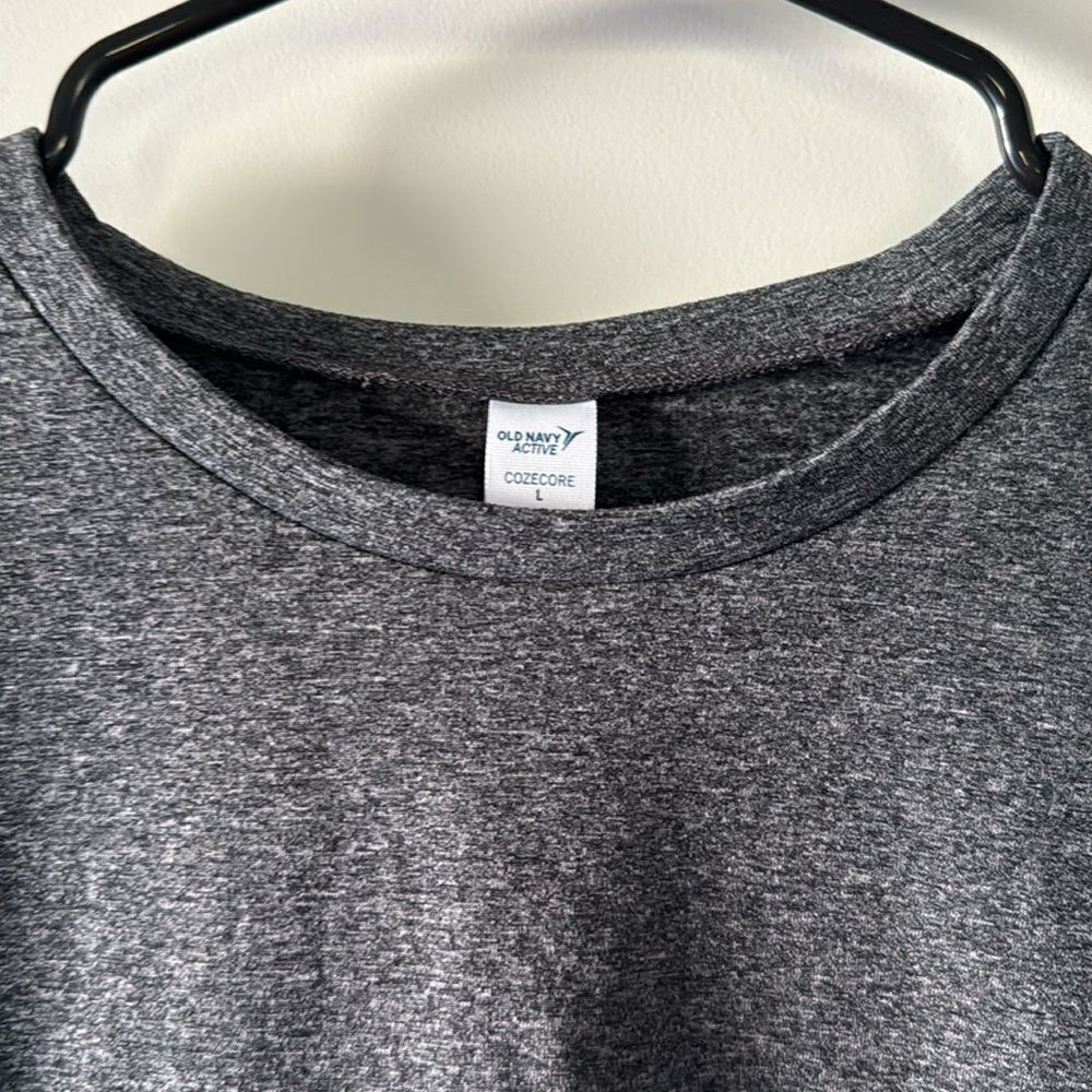 Cropped cozecore long sleeve  / B22 - Picture 2 of 4